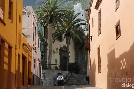 Hostal Trevejo *